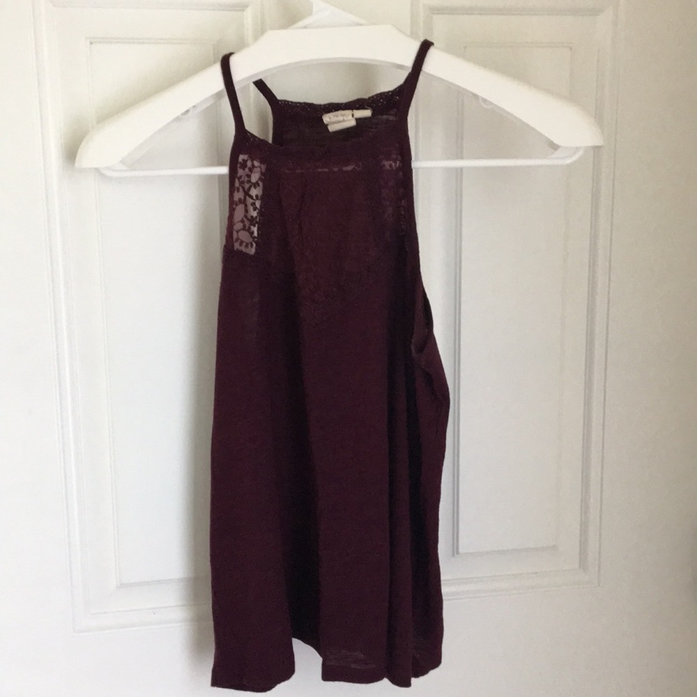 Burgundy tank top with lace